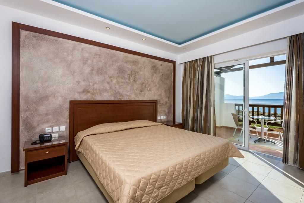 Gaia Royal Hotel Mastichari  Exterior photo