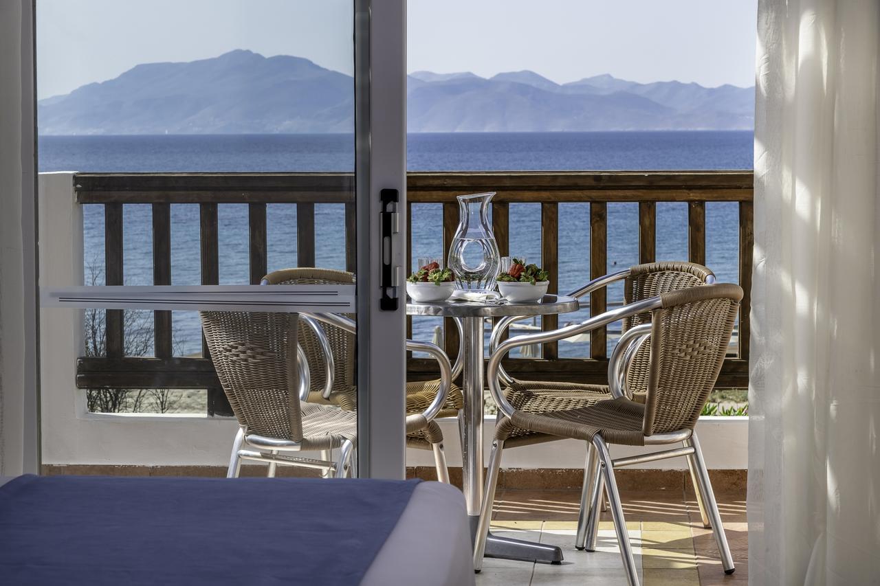 Gaia Royal Hotel Mastichari  Exterior photo